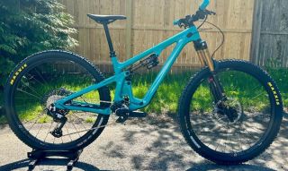 🚴♂️ Unleash your creativity with our Yeti bikes! Custom builds await! #yeti #yetibikes #customization #E90 #SRAM